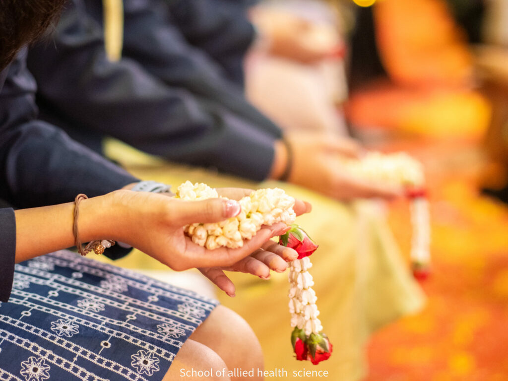 ผูกศิษย์น้อมใจไหว้ครู " ประจําปีการศึกษา 2567